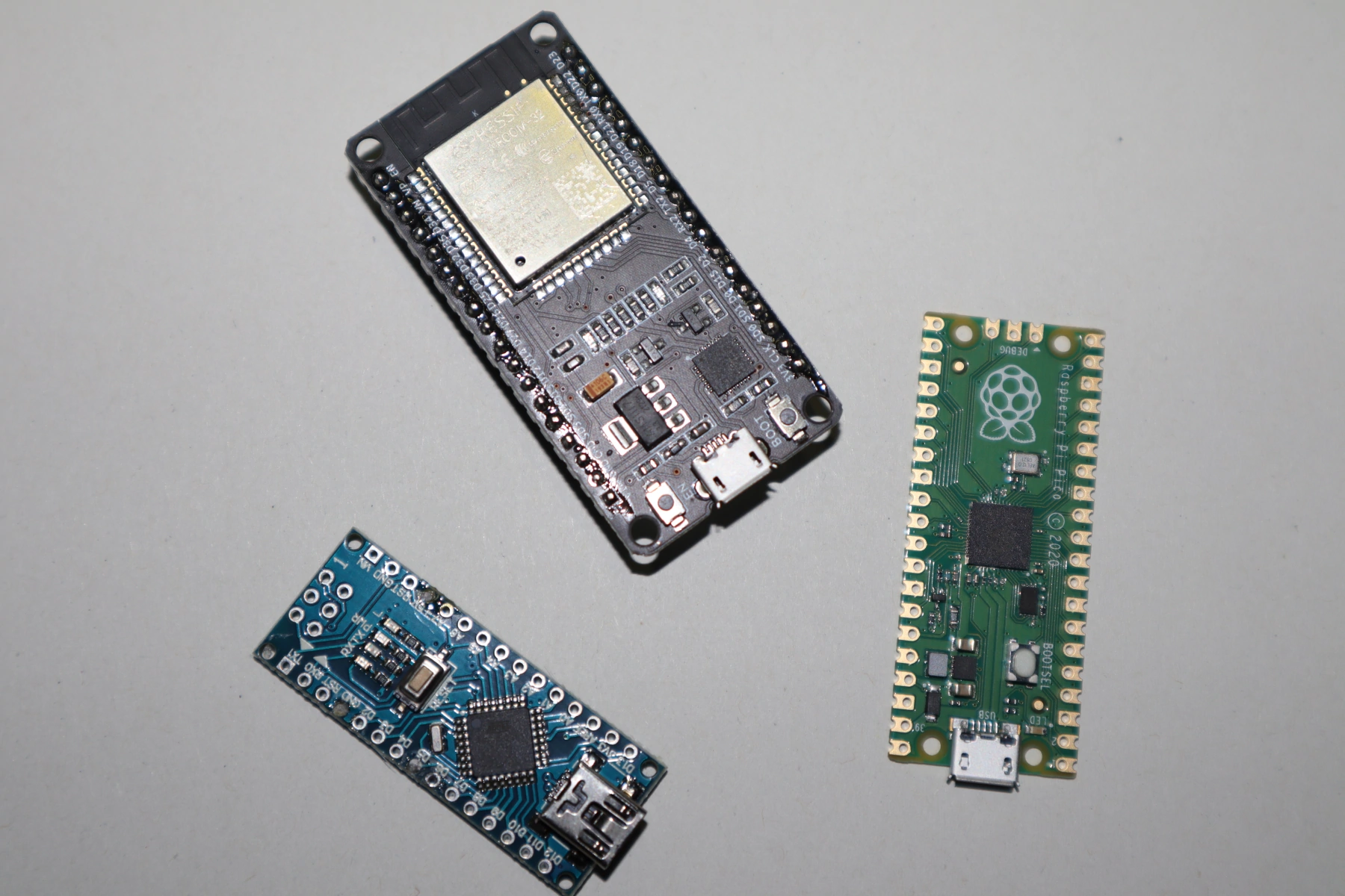 Microcontrollers: Arduino Nano, ESP32 and Raspberry Pico