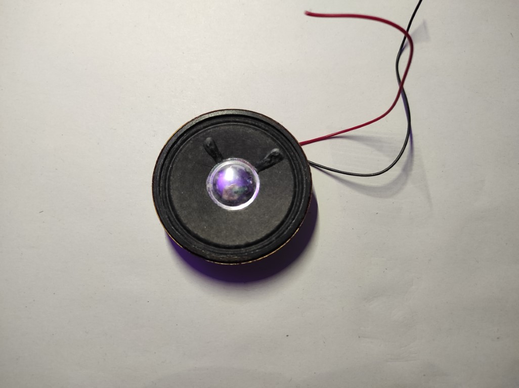 /posts/2022/11/bedroom-clock-speaker-extension/speaker.jpg